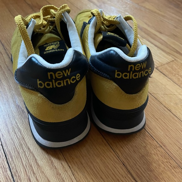 New Balance Classic 574 Women’s 11 - Picture 5 of 10